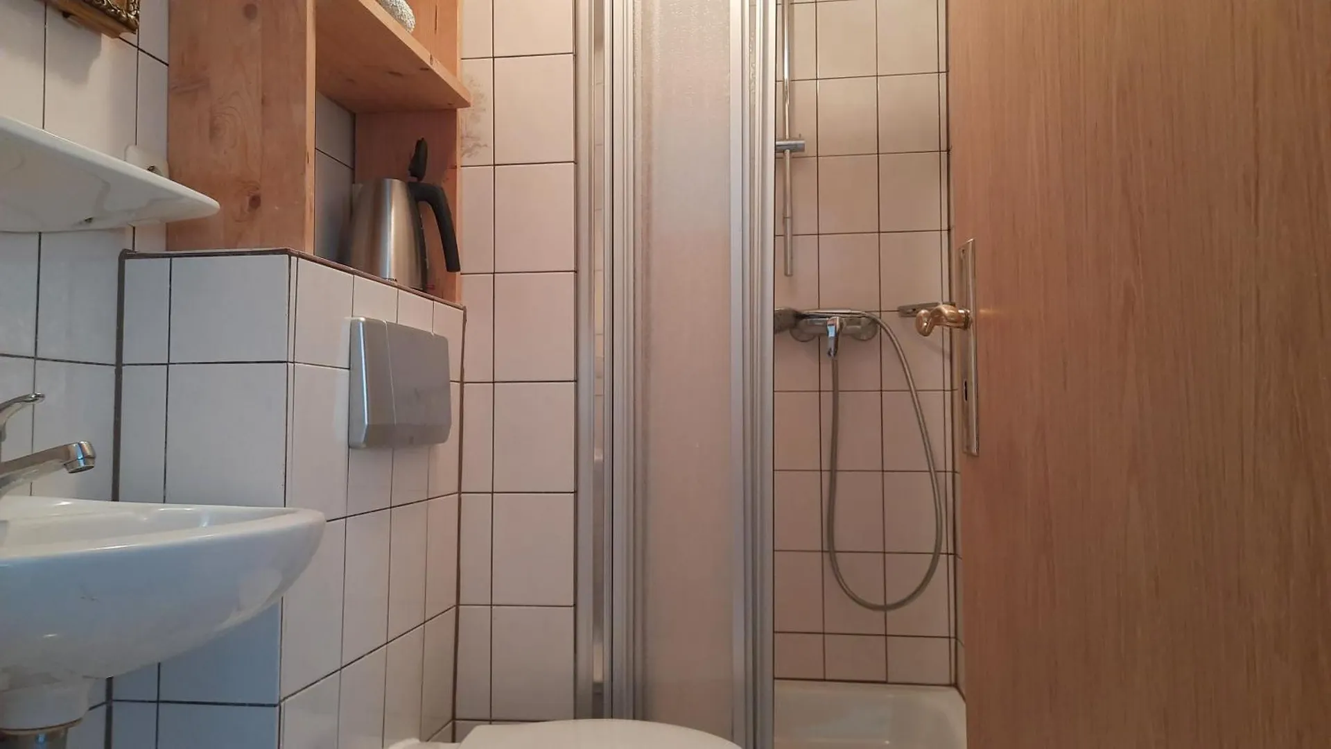 הוילה אשאו אים כימגאו Bauernhof Auerhof גרמניה